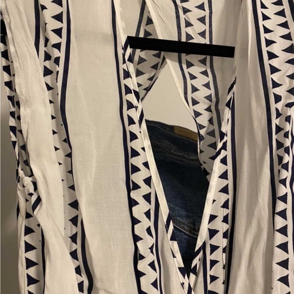 Blue and white backless romper - Picture 2 of 2